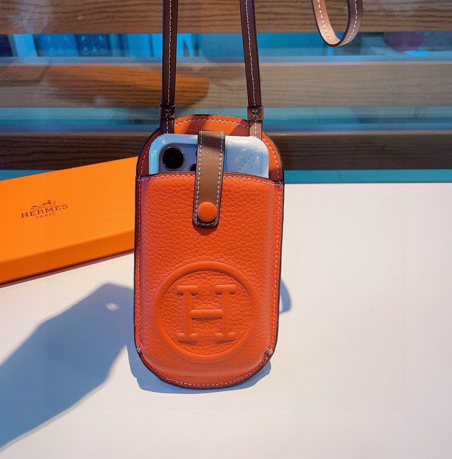 Elegant Leather H Crossbody Phone Purse-PEH157