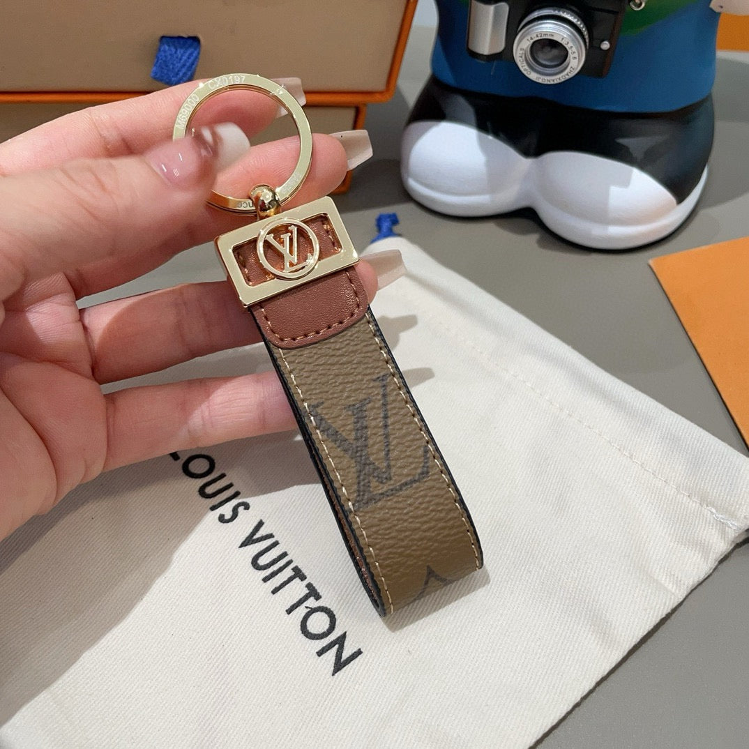 Monogram Classic Pattern Wrist Keychain | PE2600167