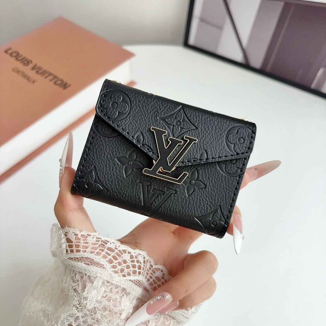 Leather Monogram Card Wallet | PE2600204