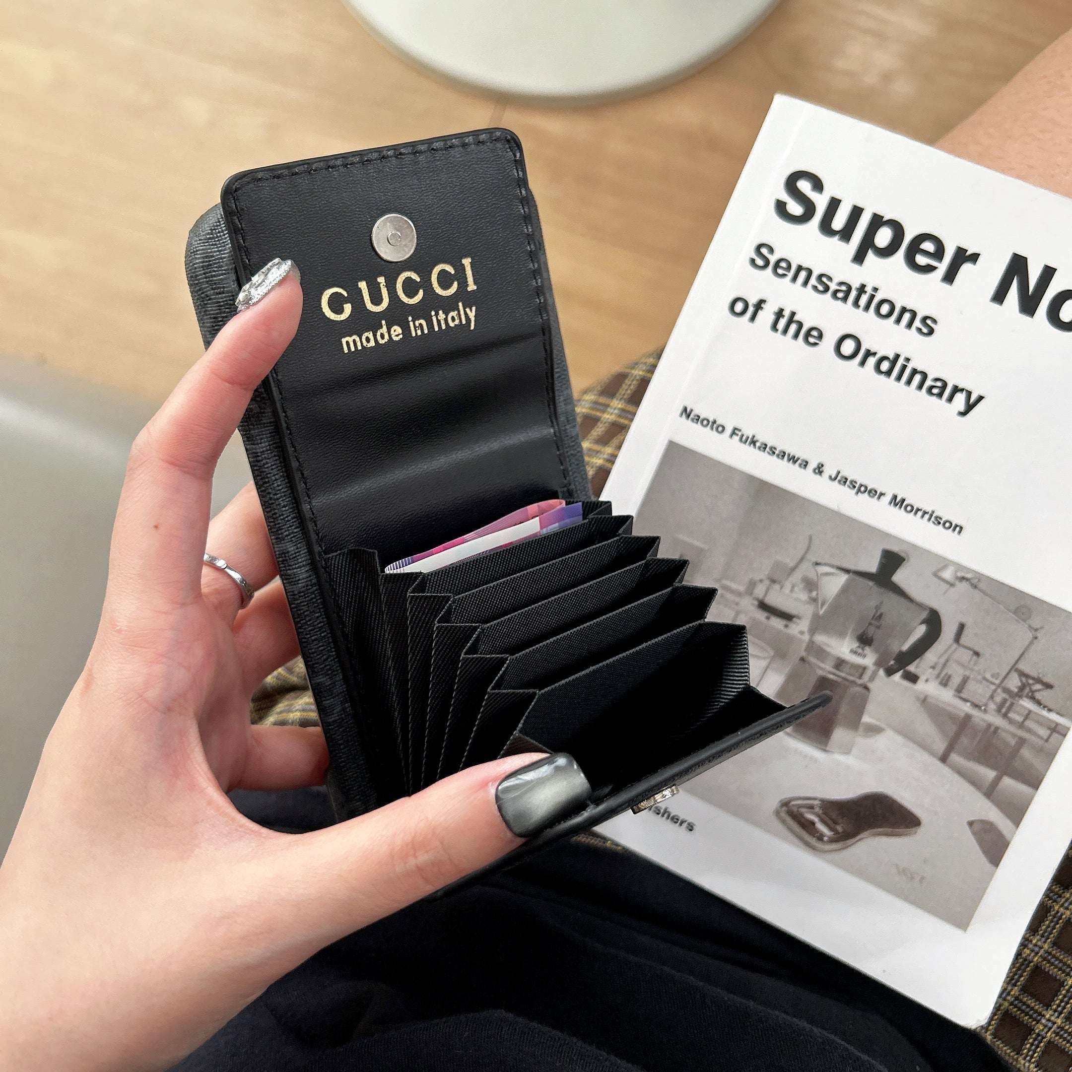 Luxury  GG iPhone Case With Card Holder For iPhone 17 Series-RCGG181