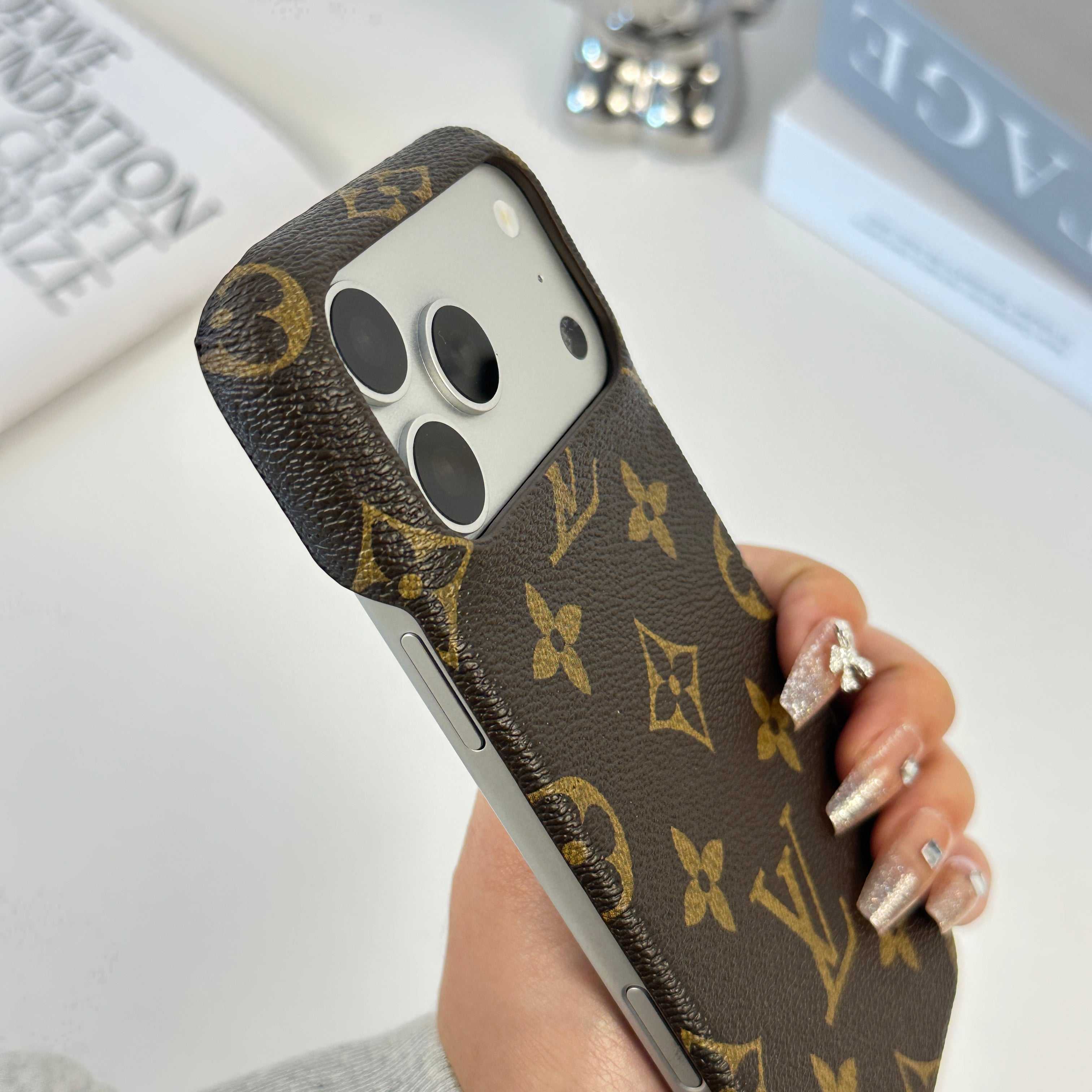 Monogram Premium Magnetic iPhone Case（Compatible With Magsafe）For iPhone 17 Series-RCLV061 - Runycase