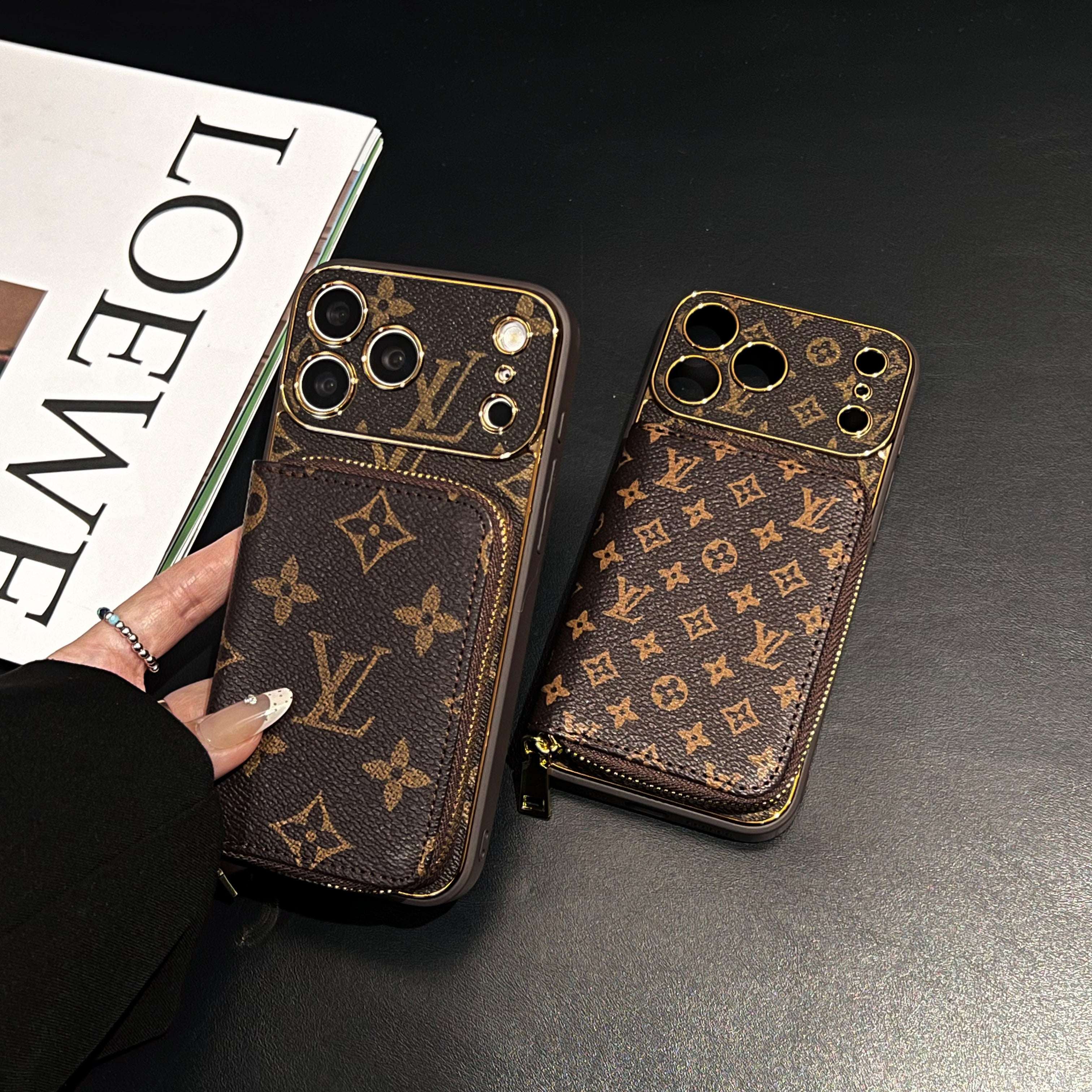 Premium  Monogram iPhone Case With Wallet  For iPhone 17 Series-RCLV186