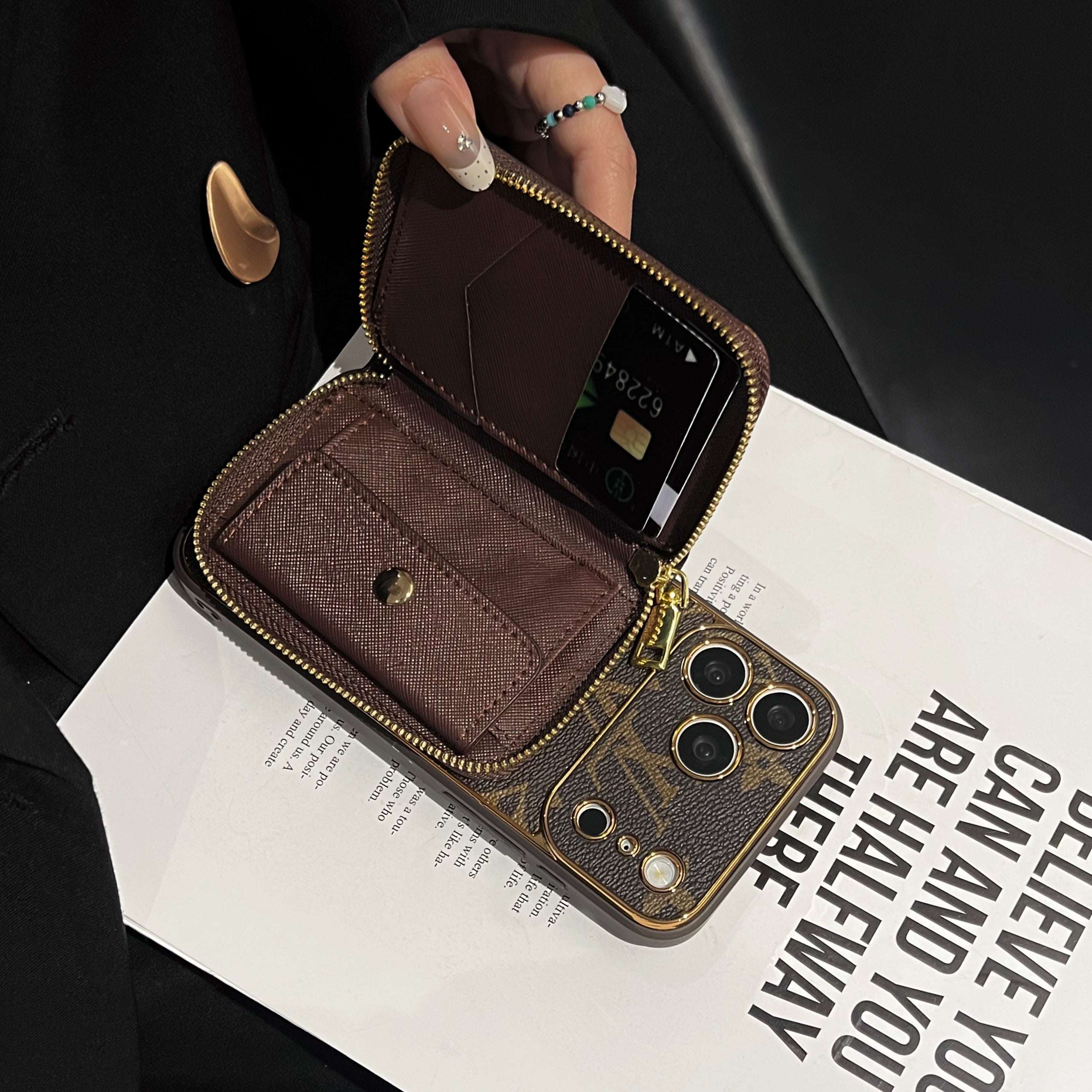 Premium  Monogram iPhone Case With Wallet  For iPhone 17 Series-RCLV186