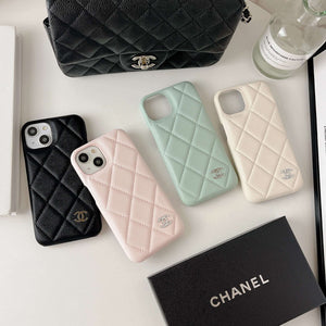 Classic Leather CC iPhone Case Black -RCCC168